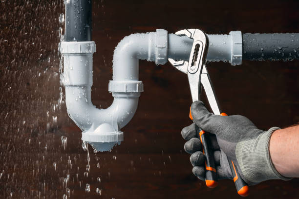 Professional Leak Detection technician working in Tom Bean, TX